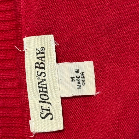 St. John's Bay Women's Red Gray & Cream Argyle Sweater - Picture 6 of 9